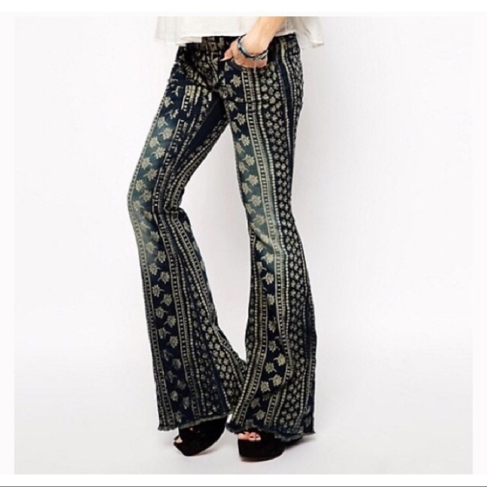 NWT Free People Bali Indigo Flare Jean